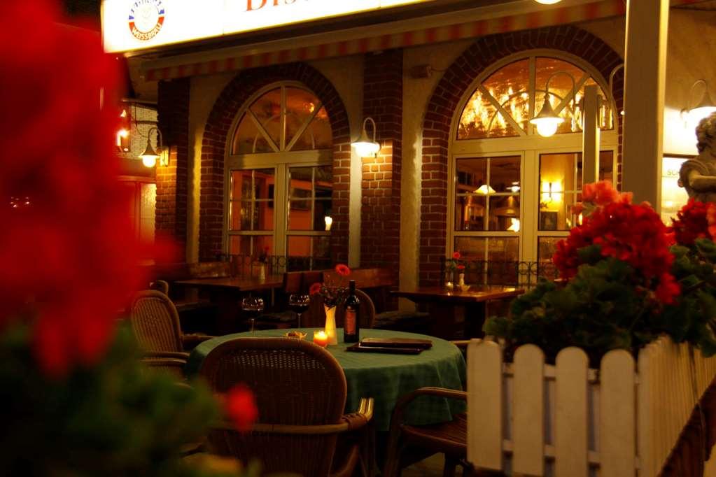 Hotel Kaiserhof Wesel Ресторант снимка