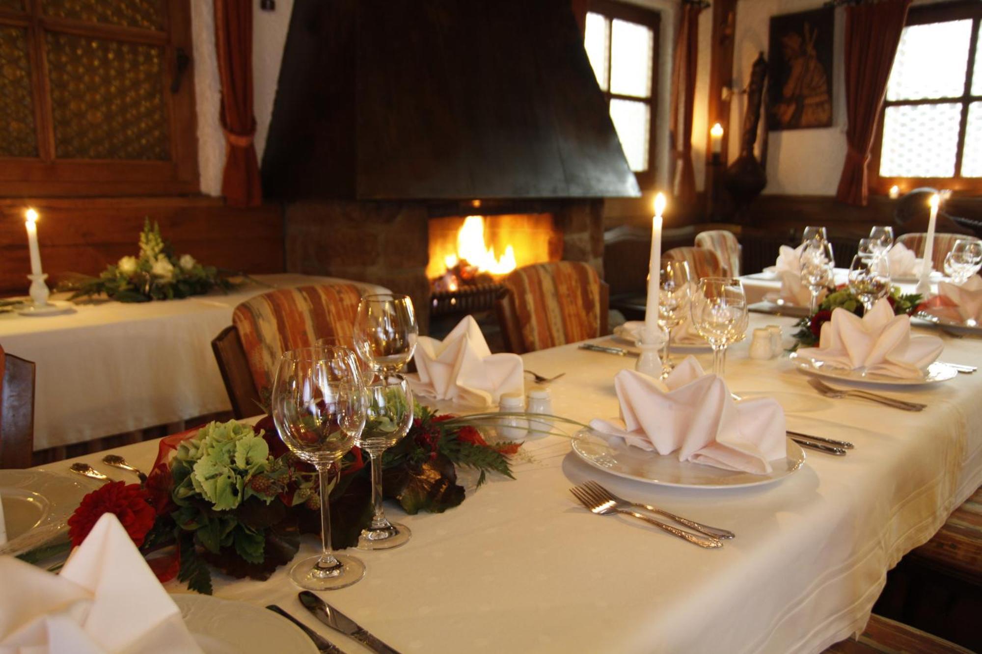 Hotel Kaiserhof Wesel Ресторант снимка