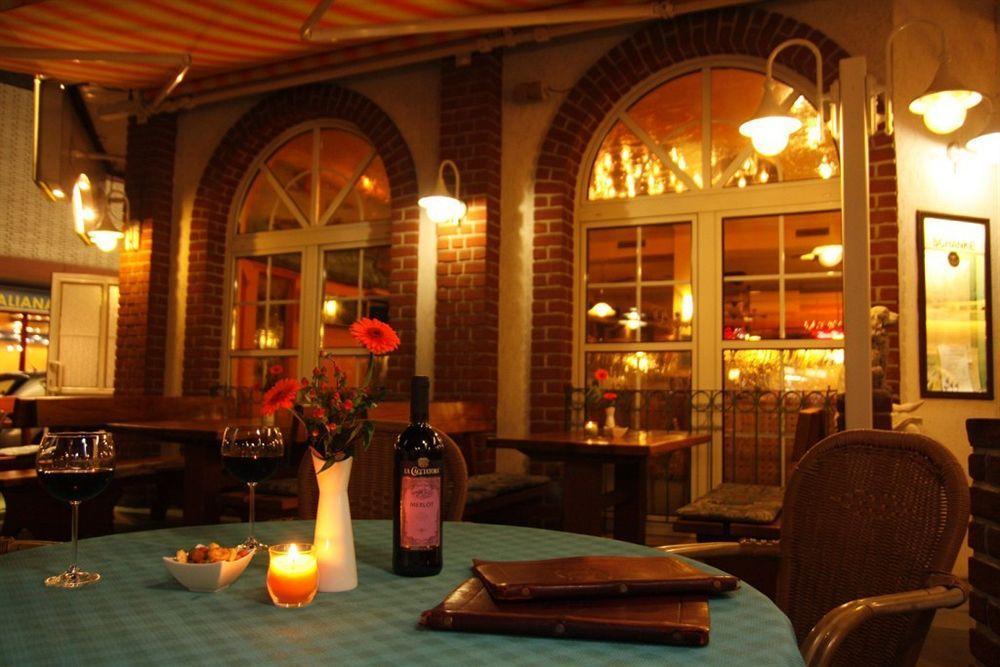 Hotel Kaiserhof Wesel Ресторант снимка